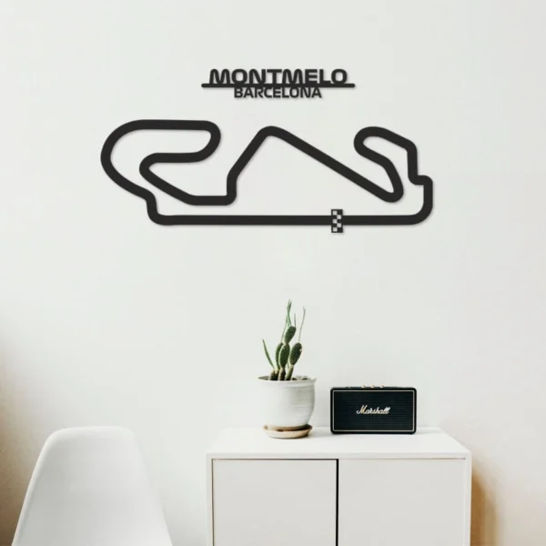 Cuadro metálico del circuito de Montmeló (España) en acero negro